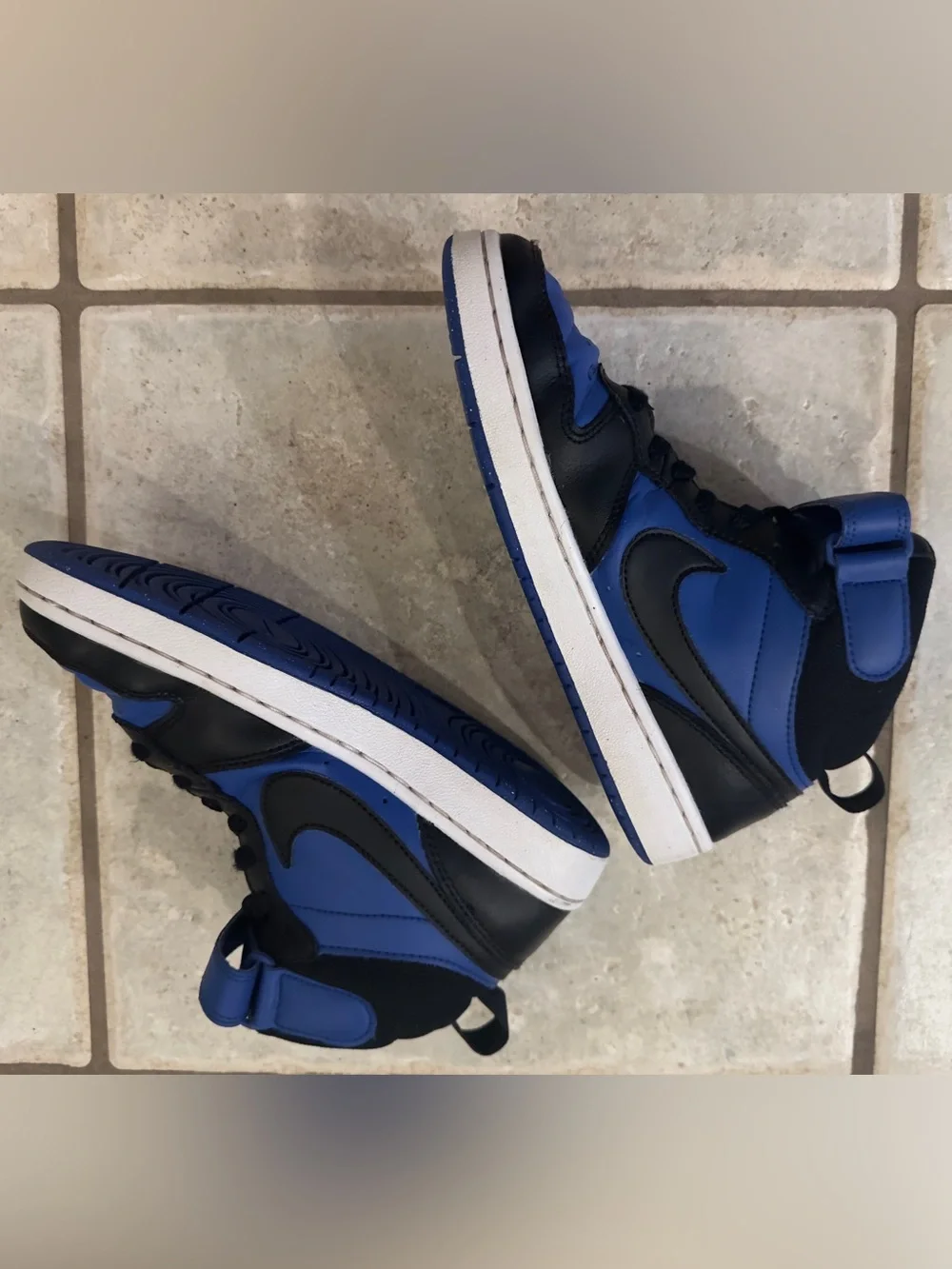 Nike youth high